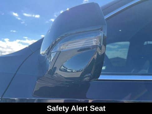 Used 2024 GMC Yukon Denali w/ Max Trailering Package image 23