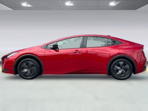 Certified 2024 Toyota Prius Prime FWD image 2