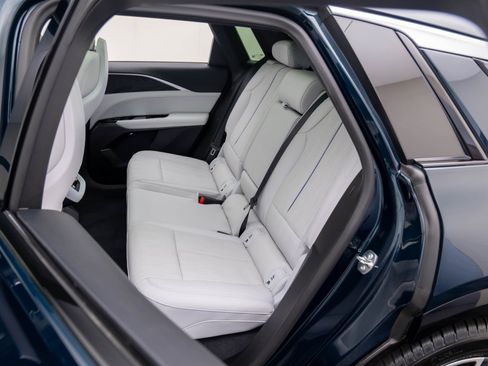 New 2026 Cadillac Lyriq Luxury image 16