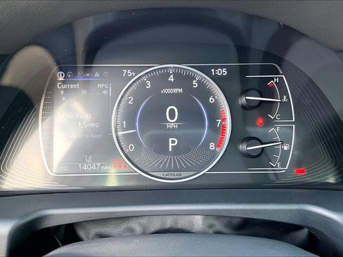 Used 2024 Lexus ES 350 w/ Premium Package image 24