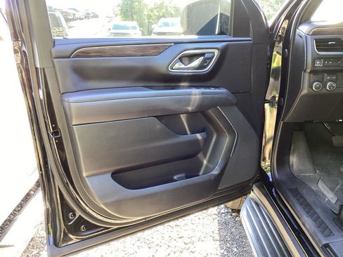Used 2021 Chevrolet Tahoe LS RWD image 11