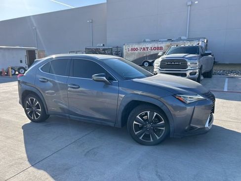 Used 2020 Lexus UX 250h w/ Premium Package image 2