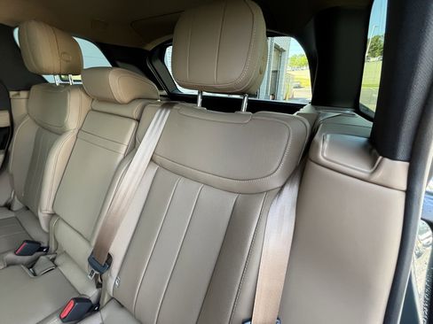 Used 2026 Land Rover Range Rover SE image 27