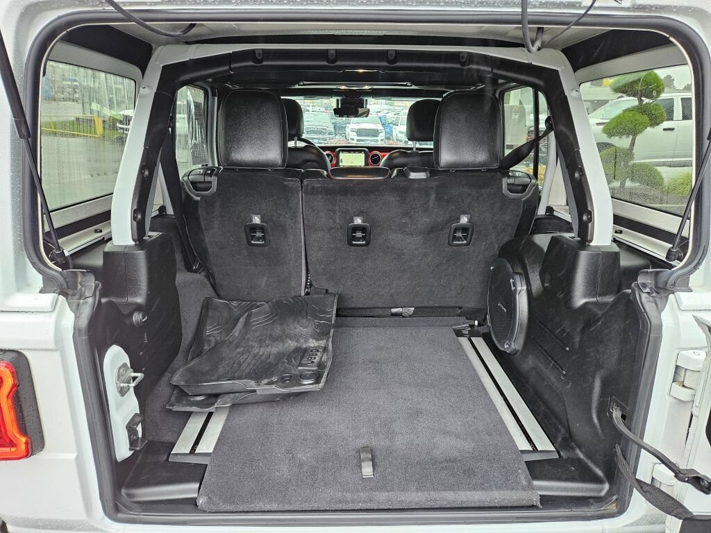 Used 2021 Jeep Wrangler Unlimited Rubicon AWD/4WD image 13