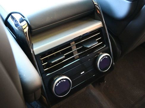 Used 2024 Land Rover Range Rover Sport Dynamic SE image 56