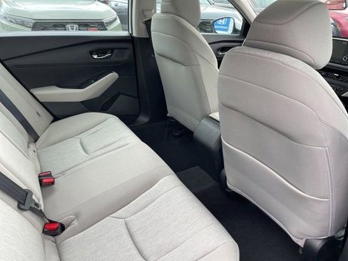 Used 2023 Honda Accord EX image 11