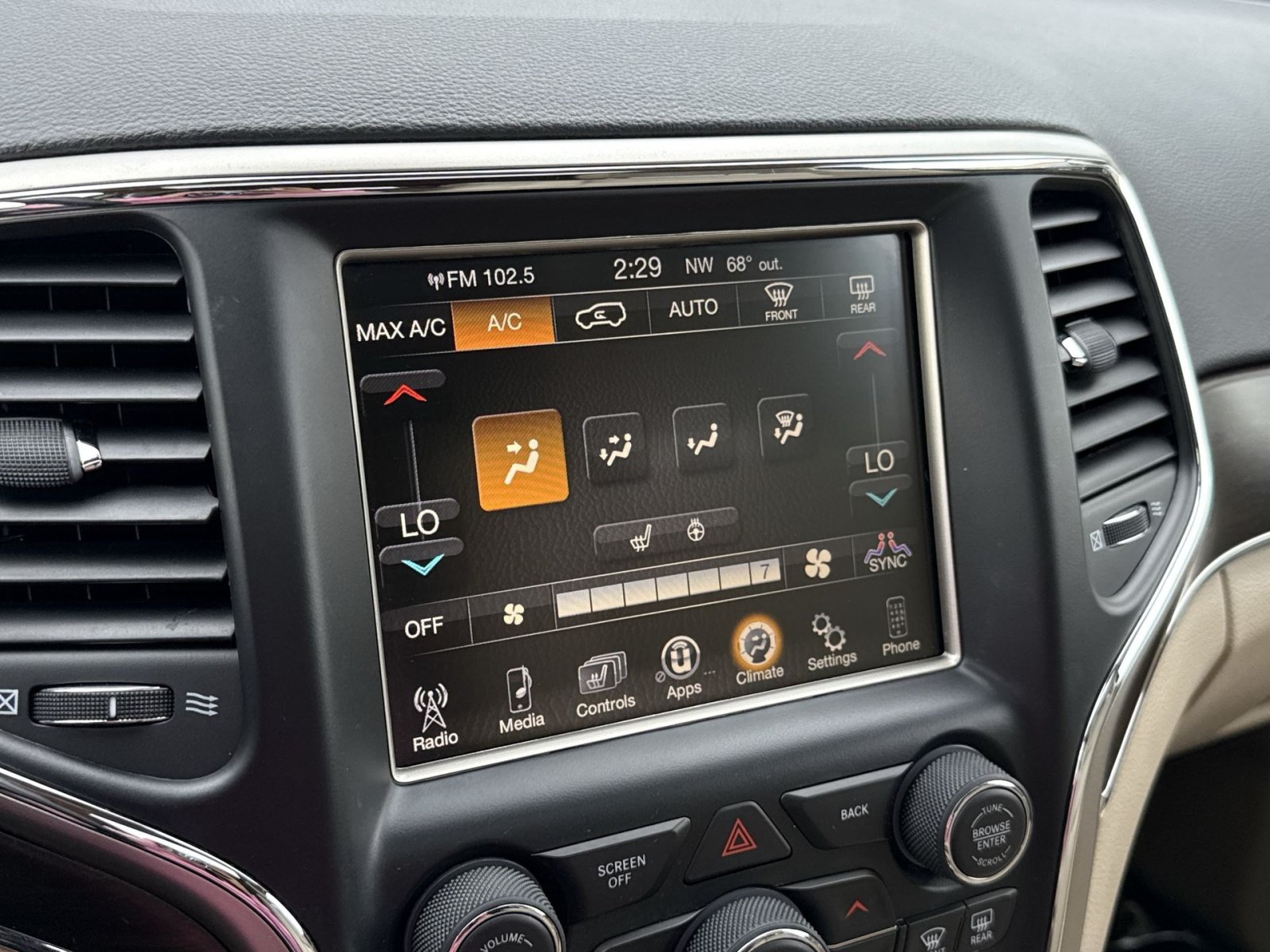Used 2017 Jeep Grand Cherokee Limited AWD/4WD image 21