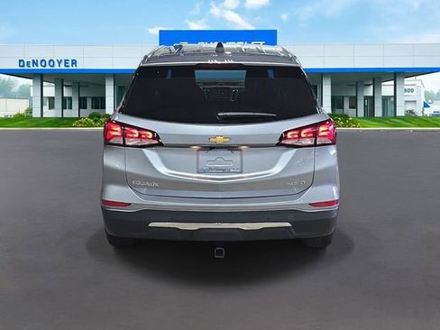 Used 2024 Chevrolet Equinox LT image 8