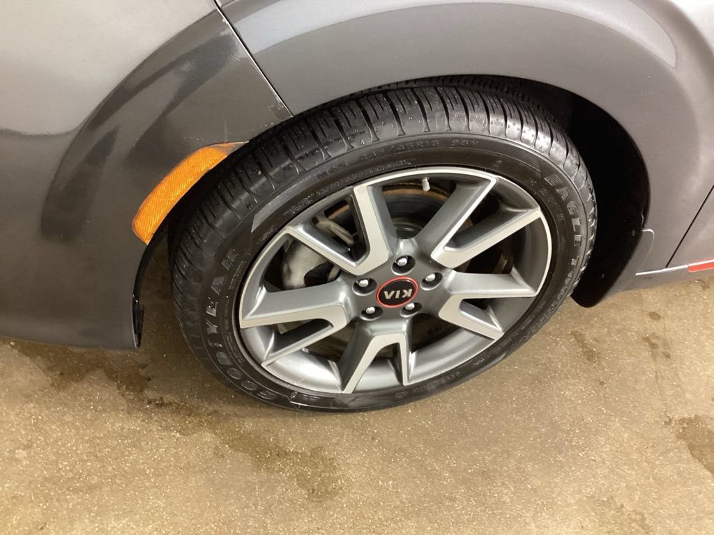 Used 2020 Kia Soul GT-Line Turbo FWD image 34