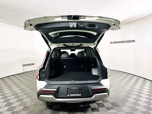 Used 2024 Kia EV9 Wind image 31