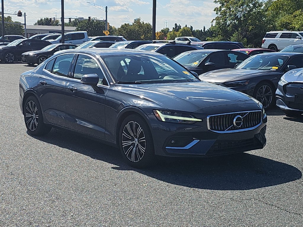 Used 2022 Volvo S60 B5 Inscription w/ Climate Package AWD/4WD image 1