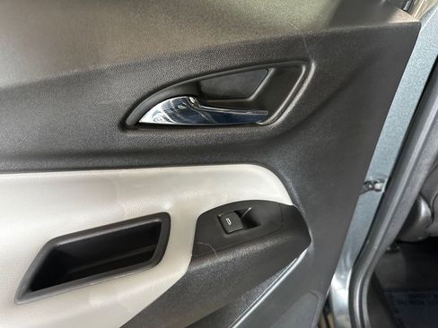 Used 2019 Chevrolet Equinox LT image 79