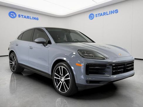 Used 2024 Porsche Cayenne Coupe AWD/4WD image 15