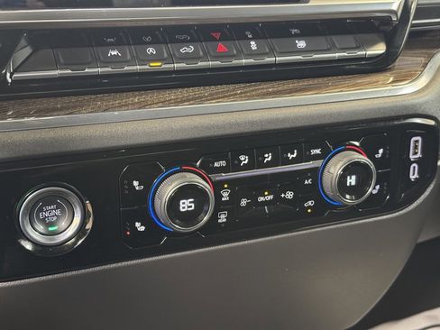 Used 2024 Chevrolet Silverado 1500 LT image 35