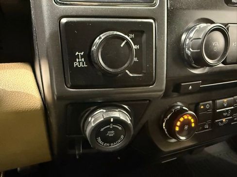 Used 2017 Ford F150 XLT w/ Trailer Tow Package image 14