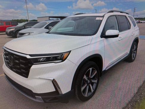Used 2023 Honda Pilot Elite image 1