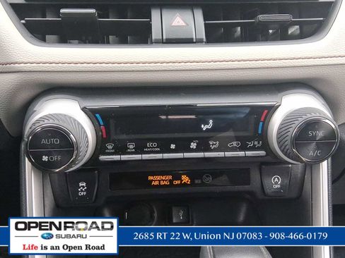 Used 2020 Toyota RAV4 XLE w/ Convenience Package image 22