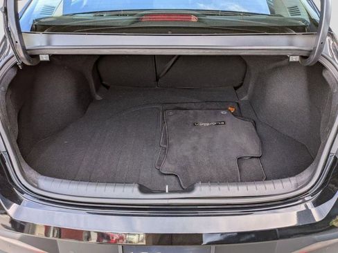 Used 2024 Hyundai Elantra Limited FWD image 8