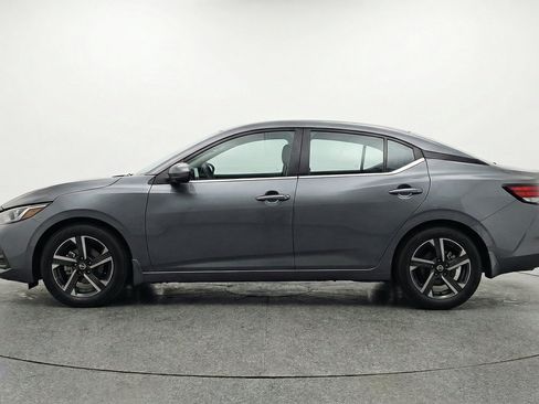 Used 2025 Nissan Sentra SV FWD image 5