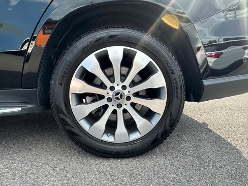 Used 2018 Mercedes-Benz GLS 450 4MATIC image 27