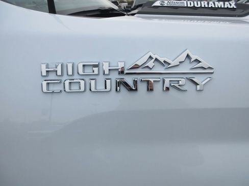 New 2026 Chevrolet Silverado 3500 High Country w/ High Country Premium Package AWD/4WD image 11