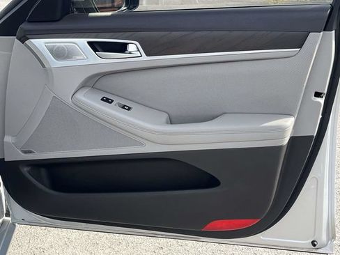 Used 2018 Genesis G80 5.0 Ultimate RWD image 28