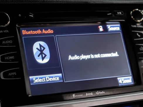 Used 2018 Toyota Highlander XLE w/ Protection Package #3 AWD/4WD image 25