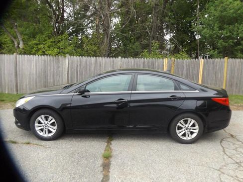 Used 2013 Hyundai Sonata GLS w/ Popular Equipment Pkg FWD image 2