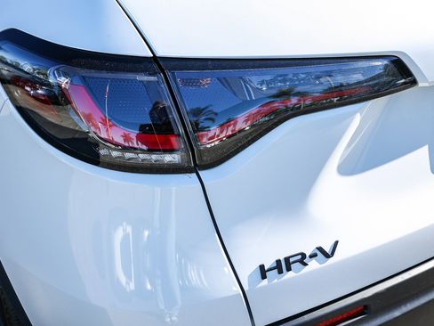 Certified 2026 Honda HR-V Sport image 12