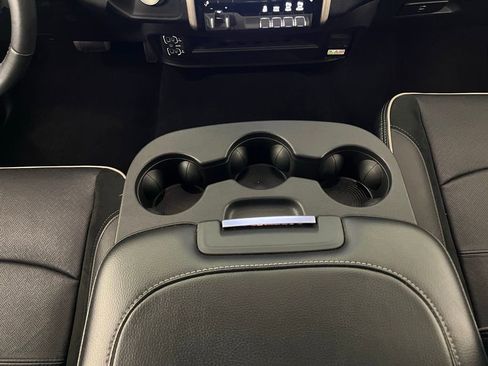 Used 2024 RAM 2500 Laramie image 15