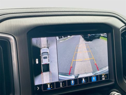 Used 2021 GMC Sierra 1500 Denali w/ Denali Ultimate Package image 17