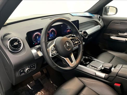 Certified 2022 Mercedes-Benz GLB 250 4MATIC image 19