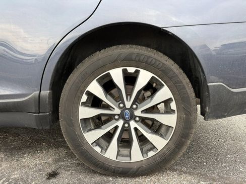 Used 2017 Subaru Outback 2.5i Limited image 29