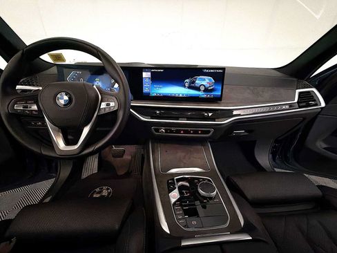Used 2024 BMW X5 xDrive40i w/ Premium Package AWD/4WD image 12
