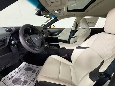 New 2025 Lexus ES 350 w/ Premium Package image 5