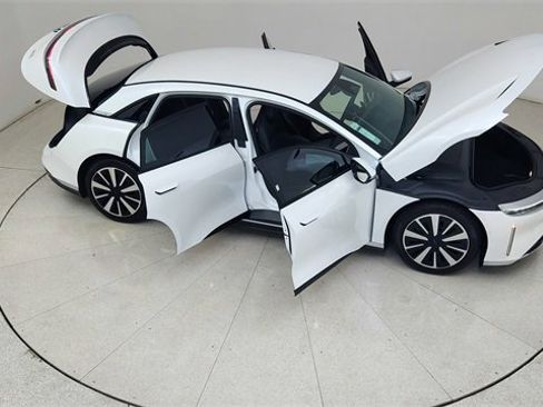 Used 2024 Lucid Air Touring image 90