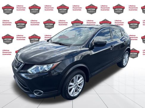 Used 2018 Nissan Rogue Sport SV w/ SV All-Weather Package image 1