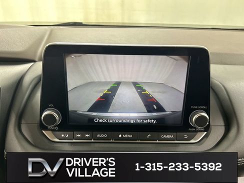 Used 2023 Nissan Rogue SV AWD/4WD image 15