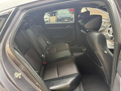 Used 2018 Honda Accord Sport image 21