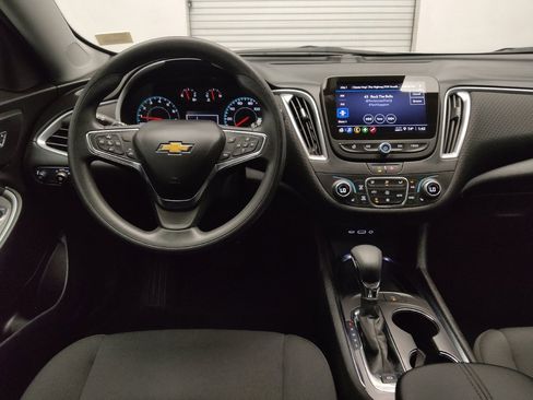 Used 2025 Chevrolet Malibu LT FWD image 22