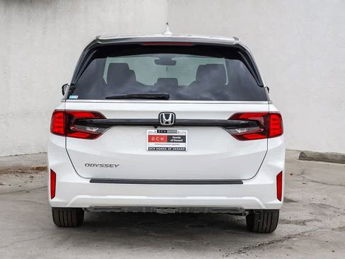 New 2026 Honda Odyssey EX-L image 5