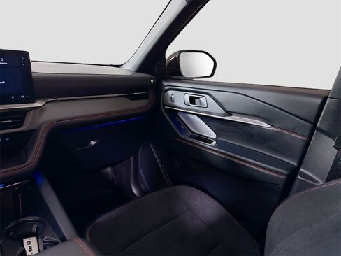 Used 2025 Ford Explorer ST w/ Sun And Sound Package image 27