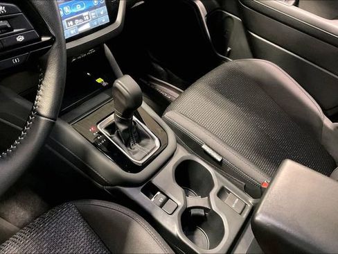 Used 2025 Subaru Forester Premium image 17