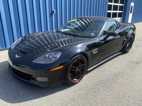 Used 2008 Chevrolet Corvette Z06 w/ Preferred Equipment Group image 2