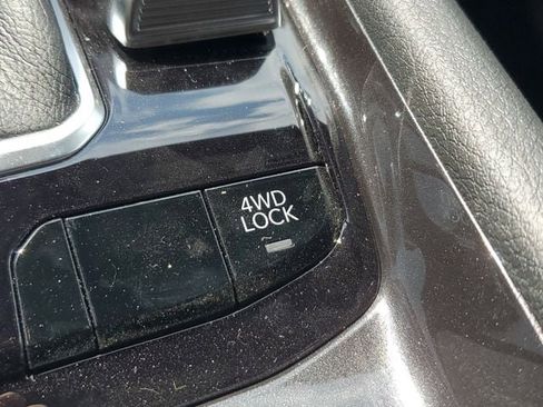 New 2025 Jeep Compass Sport image 32