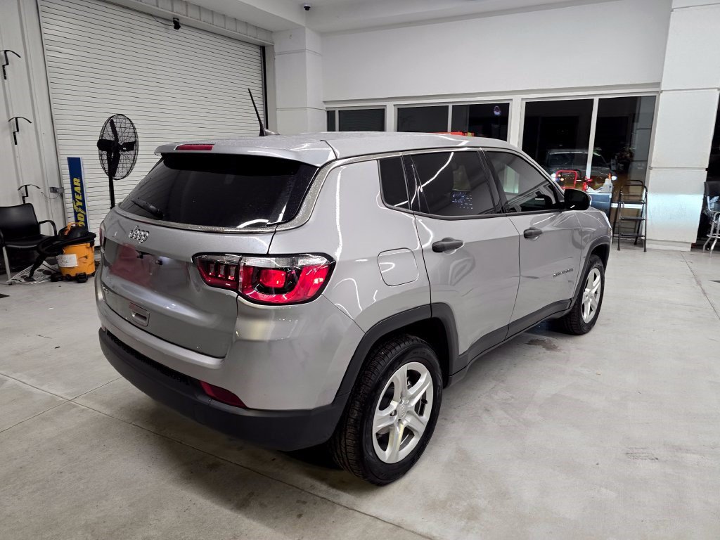Certified 2023 Jeep Compass Sport AWD/4WD image 6