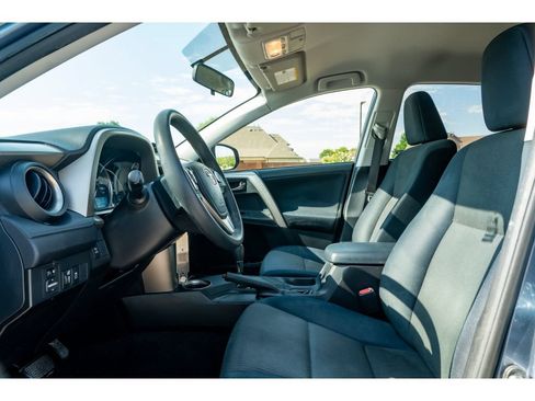 Used 2014 Toyota RAV4 LE AWD/4WD image 11