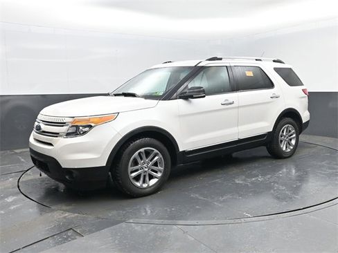 Used 2012 Ford Explorer XLT image 1