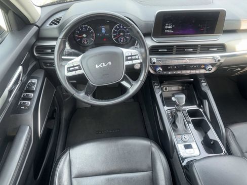 Used 2022 Kia Telluride S image 9