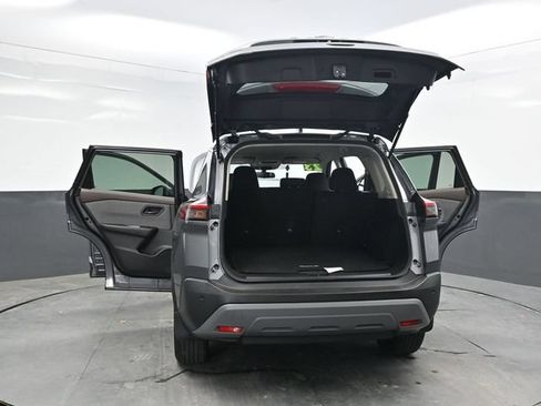 Used 2023 Nissan Rogue S AWD/4WD image 46